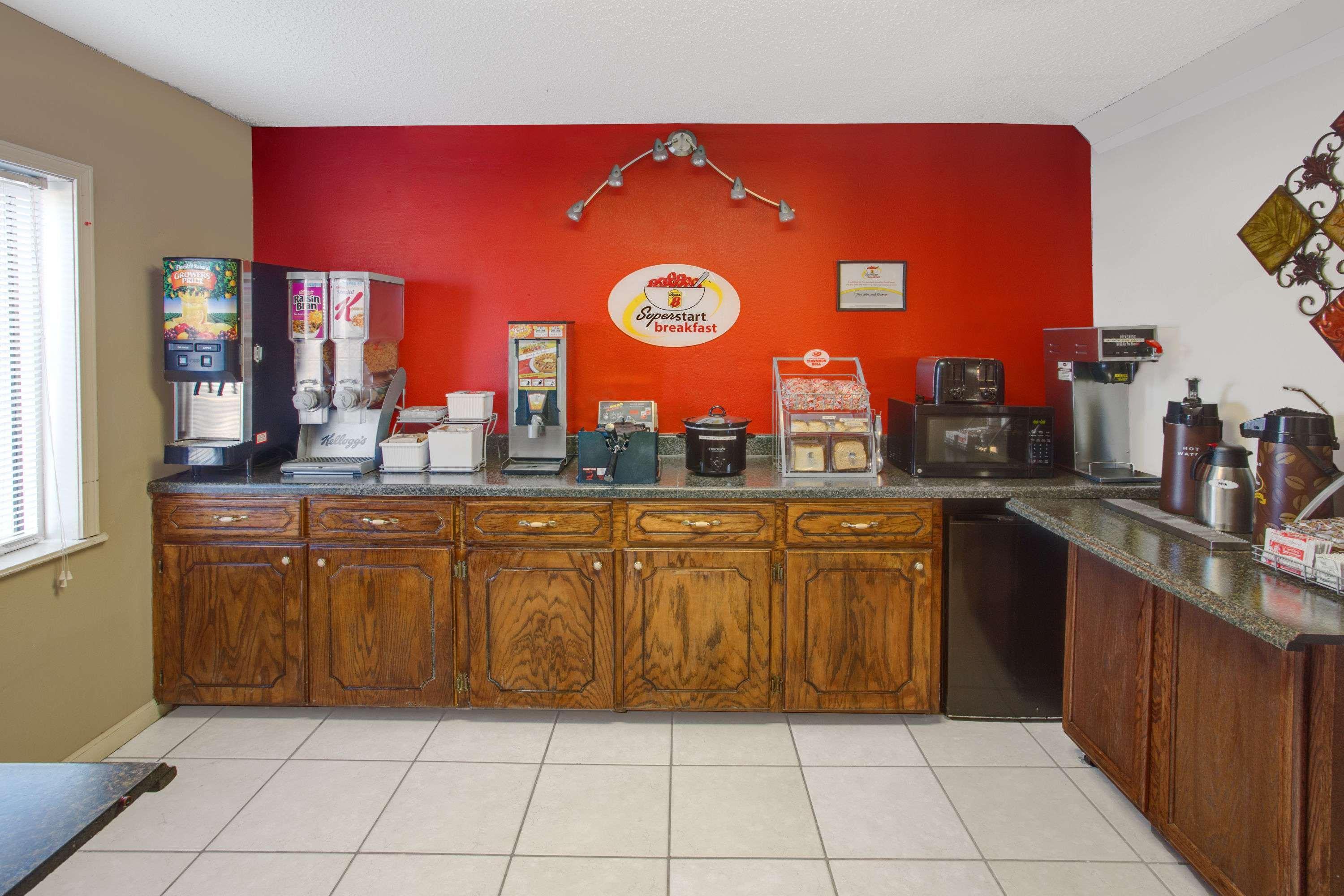 Super 8 By Wyndham Monticello Ar Motel Eksteriør bilde